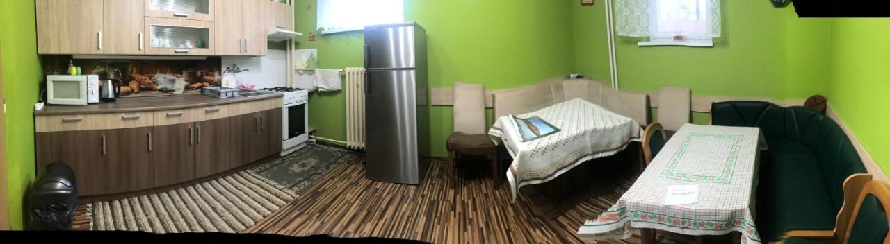 Appartamento Housing Hella Nová Lesná Esterno foto
